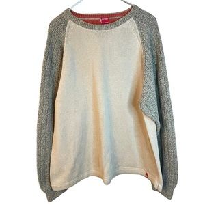 Vintage Levi’s Men’s Sweater crew neck Beige Green Varsity Size XL